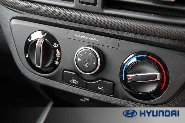 Hyundai i10 1.0 MPi SE Connect 5dr