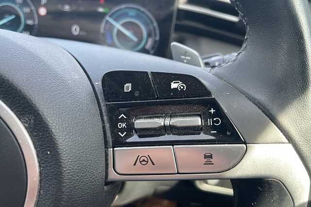 Hyundai TUCSON Premium Hybrid 1.6 T-GDi HEV (230ps)