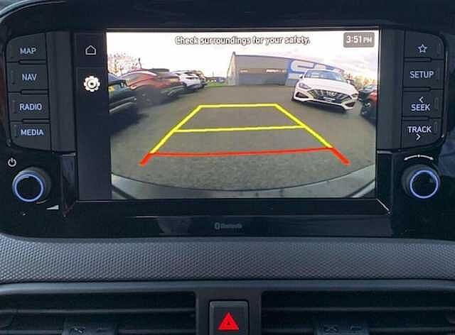 Hyundai i10 Premium [Nav] 1.2 MPi (79ps)