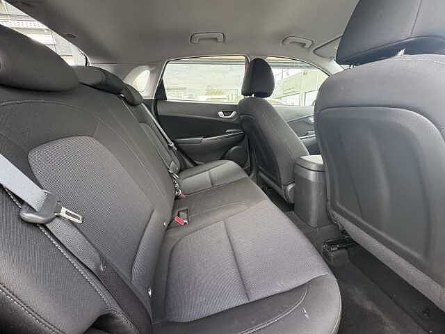 Hyundai KONA SE Connect 1.0 T-GDi MHEV (120ps)
