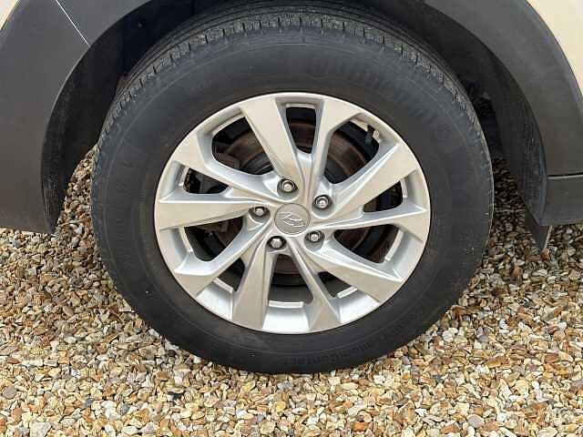 Hyundai TUCSON SE Nav 1.6 CRDi MHEV (115ps) Silver