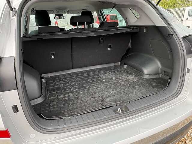 Hyundai TUCSON SE Nav 1.6 CRDi MHEV (115ps) Silver