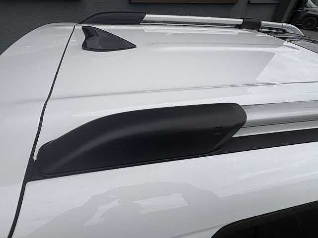 Hyundai INSTER Cross Electric 49kWh EV (115ps)