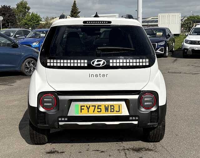 Hyundai INSTER Cross Electric 49kWh EV (115ps)