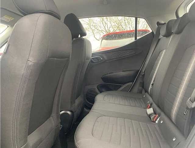 Hyundai I10 Advance [Nav] 1.0 MPI (63ps) Black