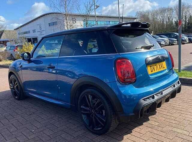MINI Mini Cooper Sport 1.5L B38 (136ps)