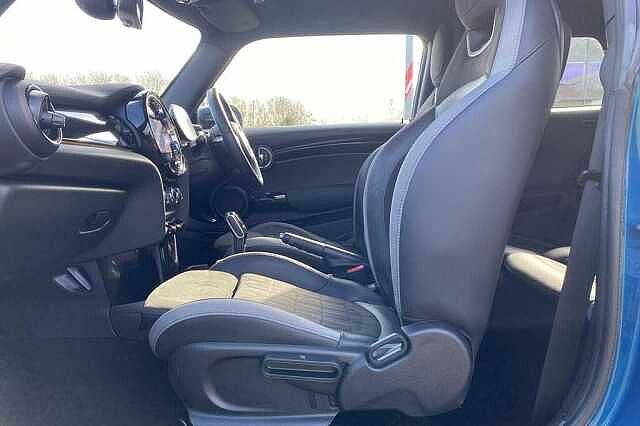 MINI Mini Cooper Sport 1.5L B38 (136ps)
