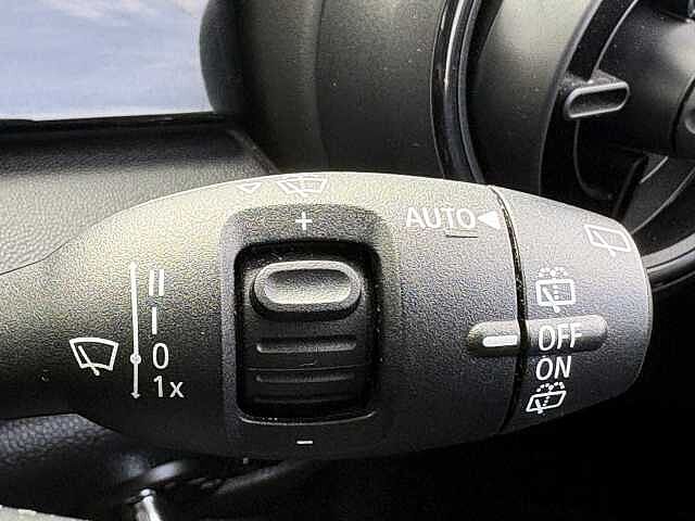 MINI Mini Cooper Sport 1.5L B38 (136ps)