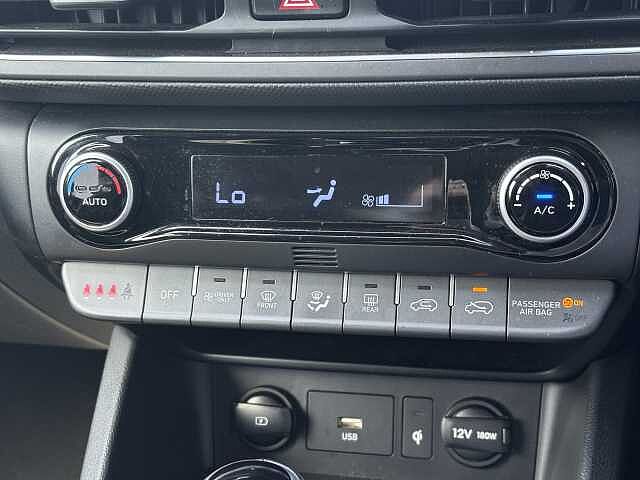 Hyundai KONA Premium Hybrid 1.6 GDi HEV (141ps)