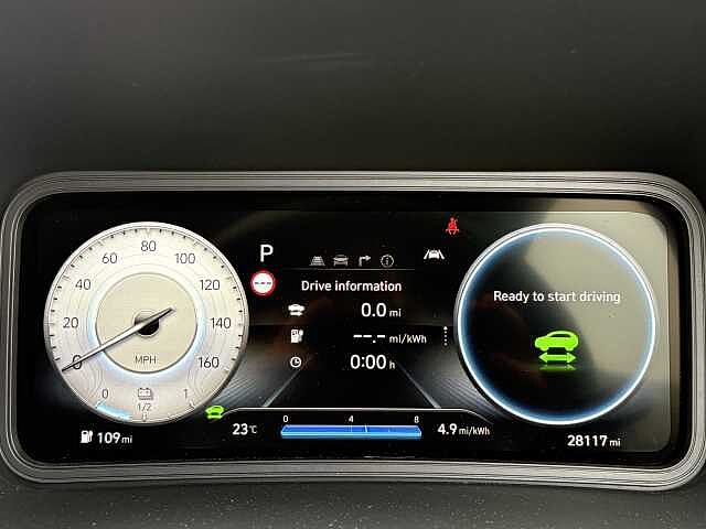 Hyundai KONA Premium Electric 64kWh EV (204ps) Atlas White