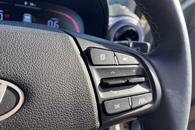 Hyundai i10 Premium [Nav] 1.2 MPi (79ps)