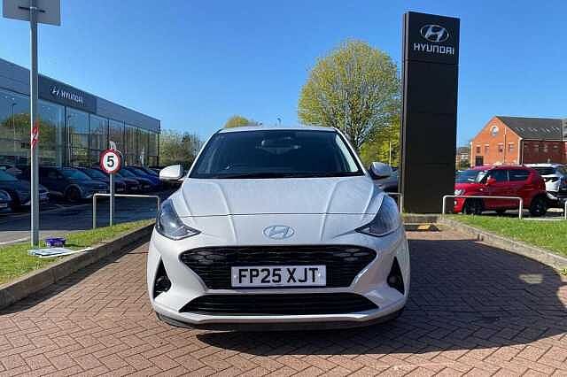 Hyundai i10 Premium [Nav] 1.2 MPi (79ps)