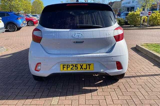 Hyundai i10 Premium [Nav] 1.2 MPi (79ps)
