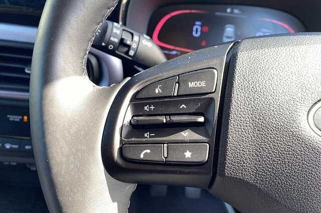 Hyundai i10 Premium [Nav] 1.2 MPi (79ps)