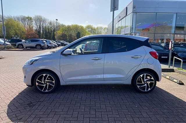 Hyundai i10 Premium [Nav] 1.2 MPi (79ps)