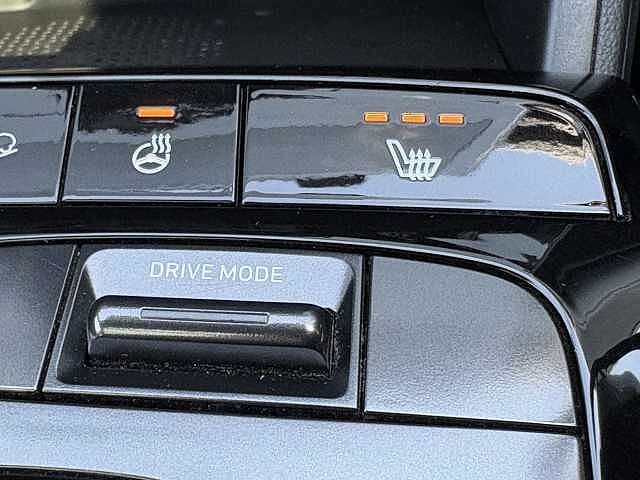 Hyundai TUCSON N Line S Hybrid 1.6 T-GDi HEV (230ps) Engine Red