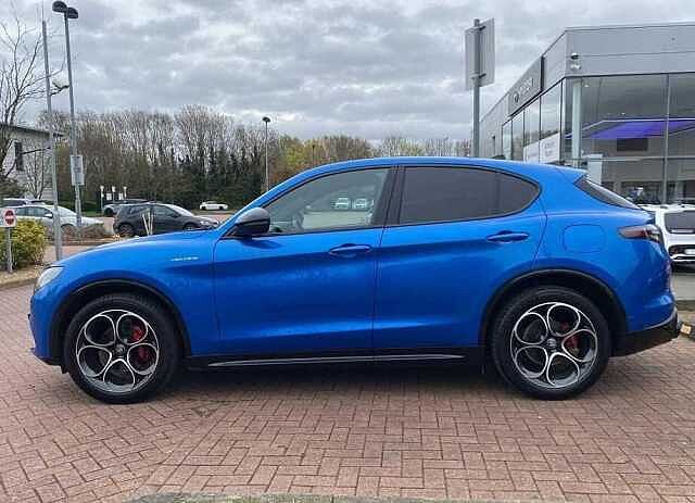 Alfa Romeo Stelvio Veloce 2.2 JDTm AWD (210ps)