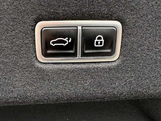 Hyundai IONIQ 6 Ultimate Electric 77kWh EV RWD (228ps) Black