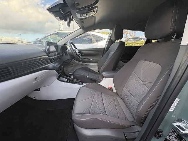 Hyundai BAYON Ultimate 1.0 T-GDi MHEV (100ps) Mangrove Green