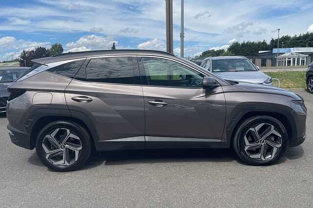 Hyundai TUCSON Premium Plug-in Hybrid 1.6 T-GDi PHEV 4WD (265ps)