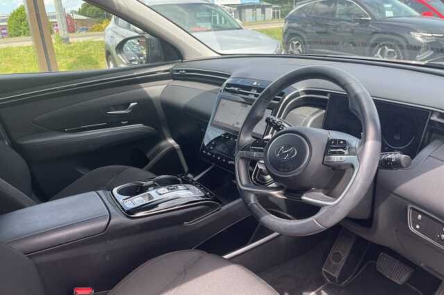 Hyundai TUCSON Premium Plug-in Hybrid 1.6 T-GDi PHEV 4WD (265ps)