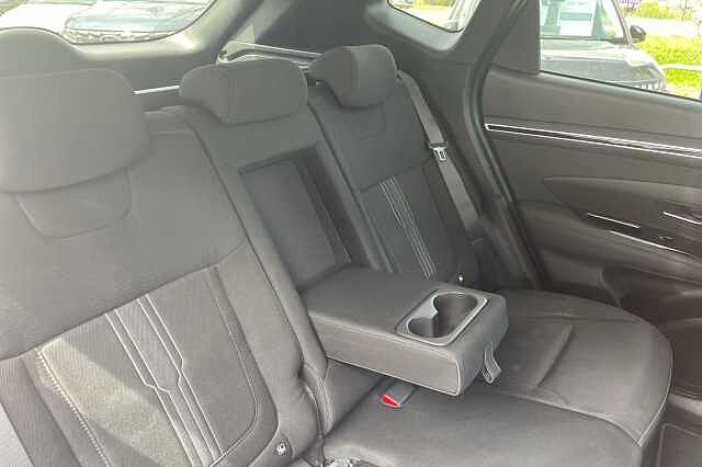 Hyundai TUCSON Premium Plug-in Hybrid 1.6 T-GDi PHEV 4WD (265ps)