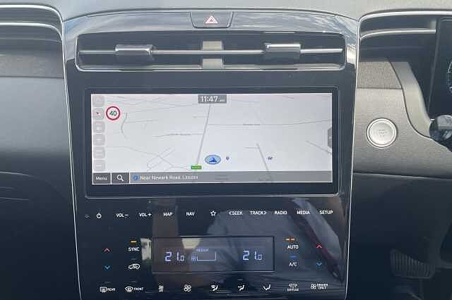 Hyundai TUCSON Premium Plug-in Hybrid 1.6 T-GDi PHEV 4WD (265ps)