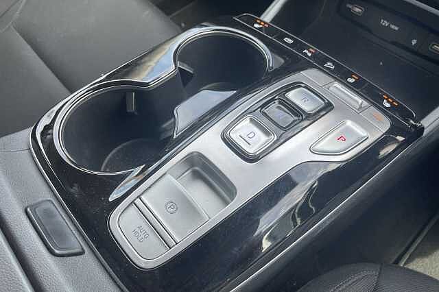 Hyundai TUCSON Premium Plug-in Hybrid 1.6 T-GDi PHEV 4WD (265ps)