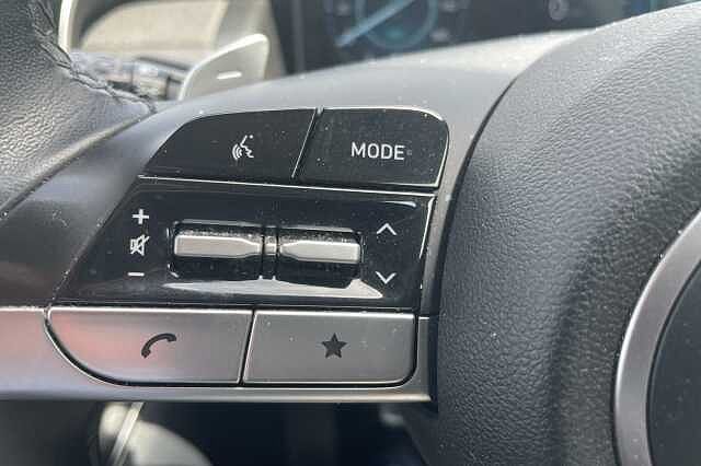Hyundai TUCSON Premium Plug-in Hybrid 1.6 T-GDi PHEV 4WD (265ps)