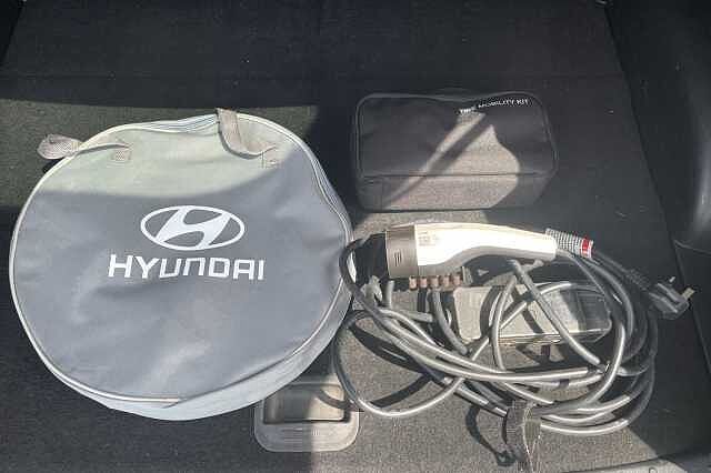 Hyundai TUCSON Premium Plug-in Hybrid 1.6 T-GDi PHEV 4WD (265ps)