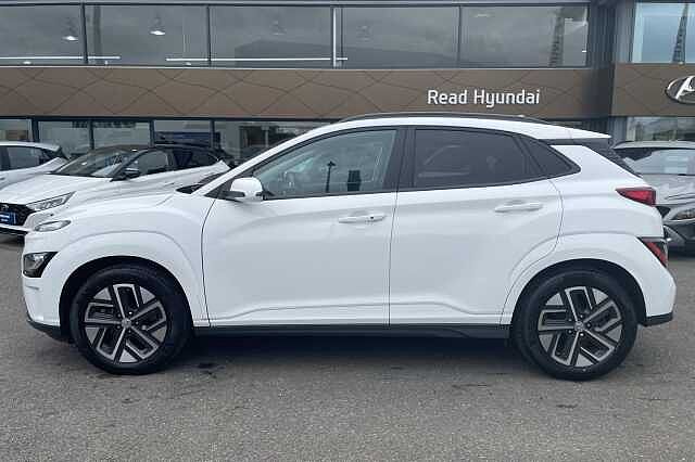 Hyundai KONA Premium Electric 64kWh EV (204ps) Atlas White