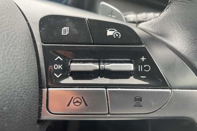 Hyundai TUCSON Premium Hybrid 1.6 T-GDi HEV (230ps) Abyss Black