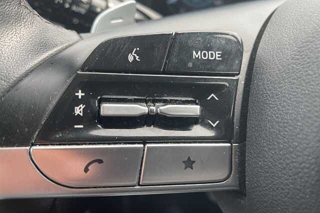 Hyundai TUCSON Premium Hybrid 1.6 T-GDi HEV (230ps) Abyss Black