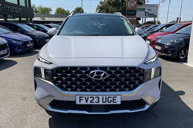 Hyundai SANTA FE Ultimate Plug-in Hybrid 1.6 T-GDi PHEV 4WD (265ps) Glacier White
