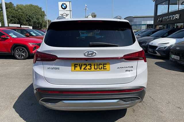 Hyundai SANTA FE Ultimate Plug-in Hybrid 1.6 T-GDi PHEV 4WD (265ps) Glacier White