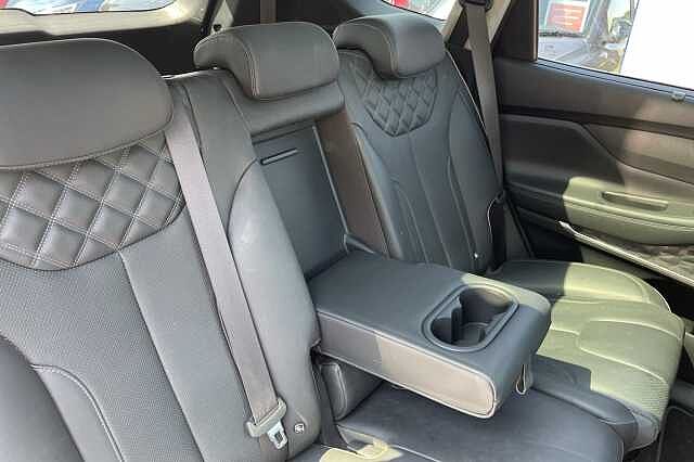 Hyundai SANTA FE Ultimate Plug-in Hybrid 1.6 T-GDi PHEV 4WD (265ps) Glacier White