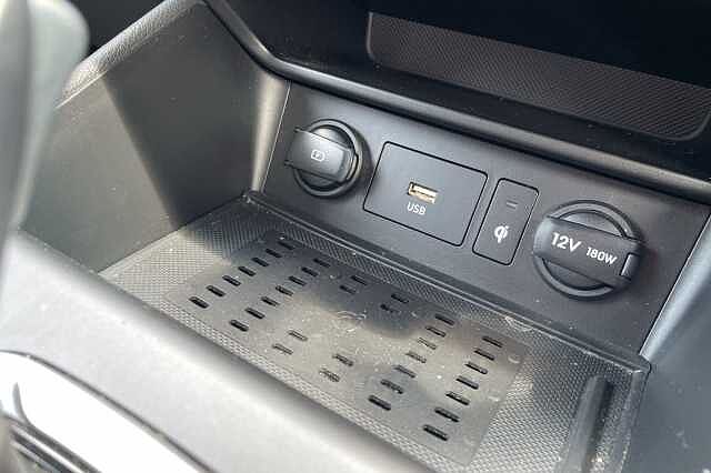 Hyundai KONA Premium Hybrid 1.6 GDi HEV (141ps)