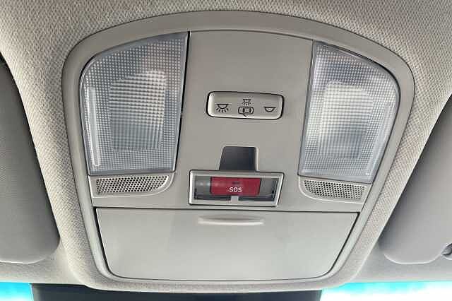 Hyundai KONA Premium Hybrid 1.6 GDi HEV (141ps)