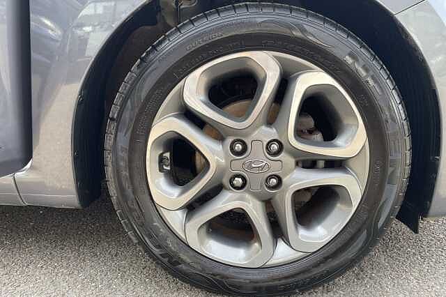 Hyundai I20 Premium Nav 1.2 MPi  (84ps) Stardust Grey