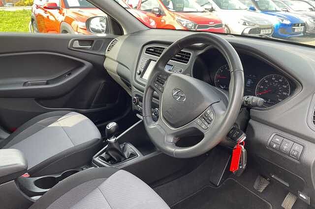 Hyundai I20 Premium Nav 1.2 MPi  (84ps) Stardust Grey