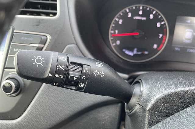 Hyundai I20 Premium Nav 1.2 MPi  (84ps) Stardust Grey