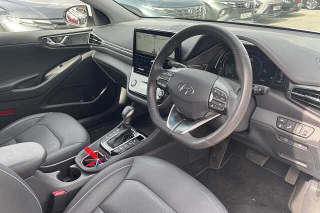 Hyundai IONIQ 1.6 GDi Hybrid Premium SE 5dr DCT