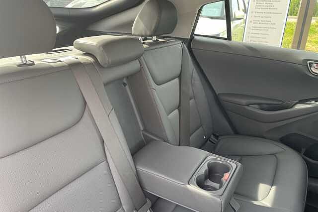 Hyundai IONIQ 1.6 GDi Hybrid Premium SE 5dr DCT