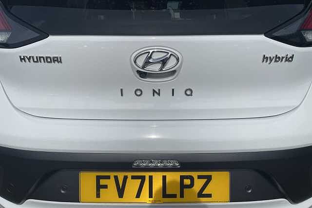 Hyundai IONIQ 1.6 GDi Hybrid Premium SE 5dr DCT