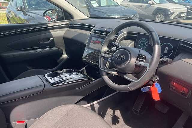 Hyundai TUCSON SE Connect 1.6 T-GDi HEV (230ps)