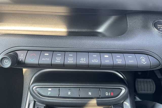 Jeep Avenger Summit Electric 54kWh EV (156ps)