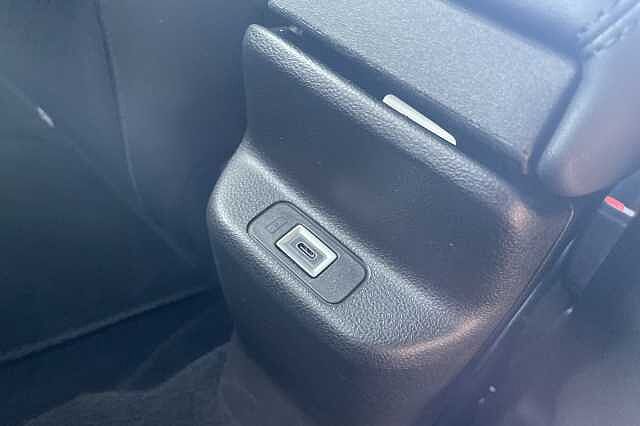 Jeep Avenger Summit Electric 54kWh EV (156ps)