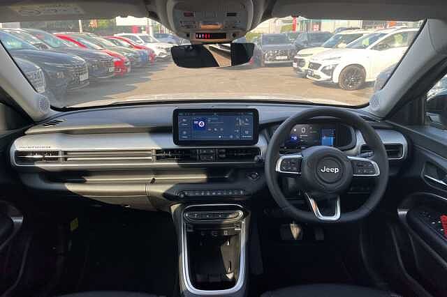 Jeep Avenger Summit Electric 54kWh EV (156ps)
