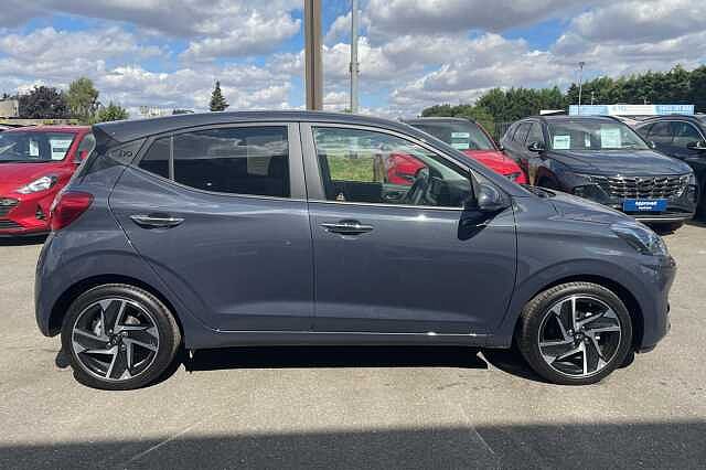 Hyundai i10 Premium [Nav] 1.0 MPi (63ps)