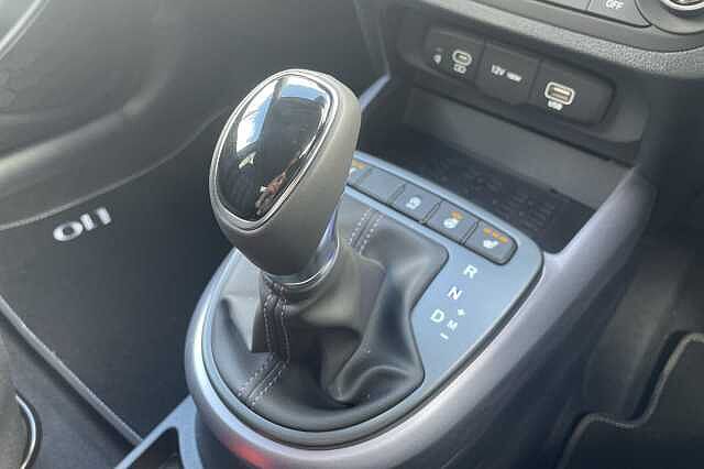 Hyundai i10 Premium [Nav] 1.0 MPi (63ps)